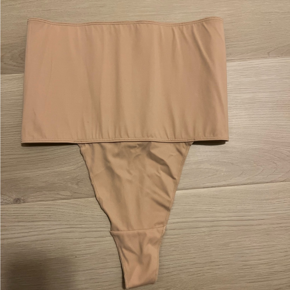 La Vie En Rose shapewear bottoms in Nude